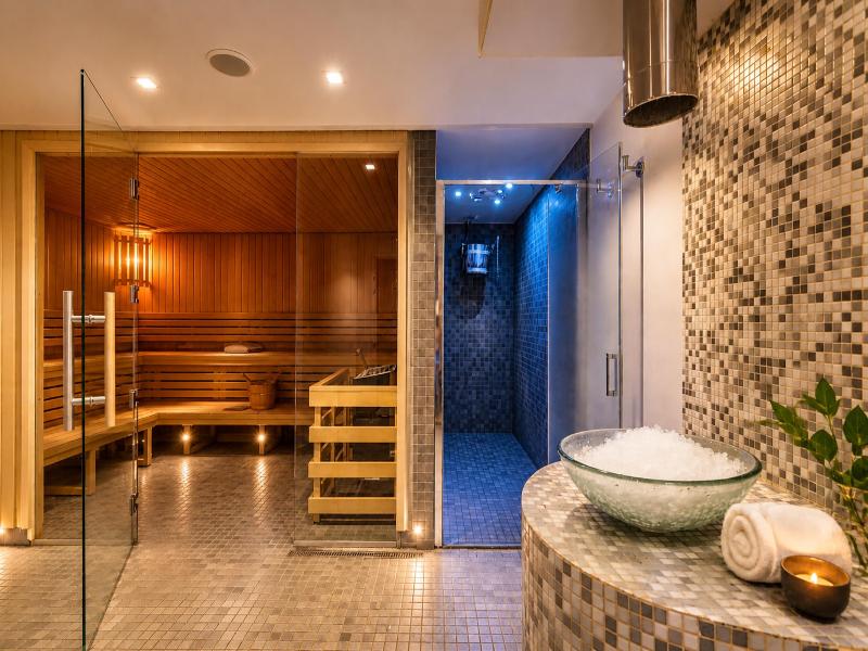 Radisson Blu Hotel Bordeaux image