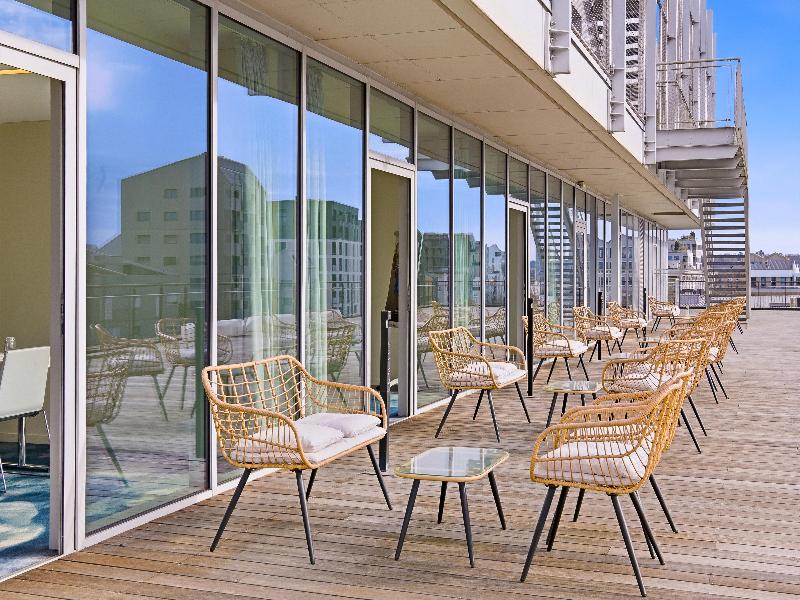 Radisson Blu Hotel Bordeaux image
