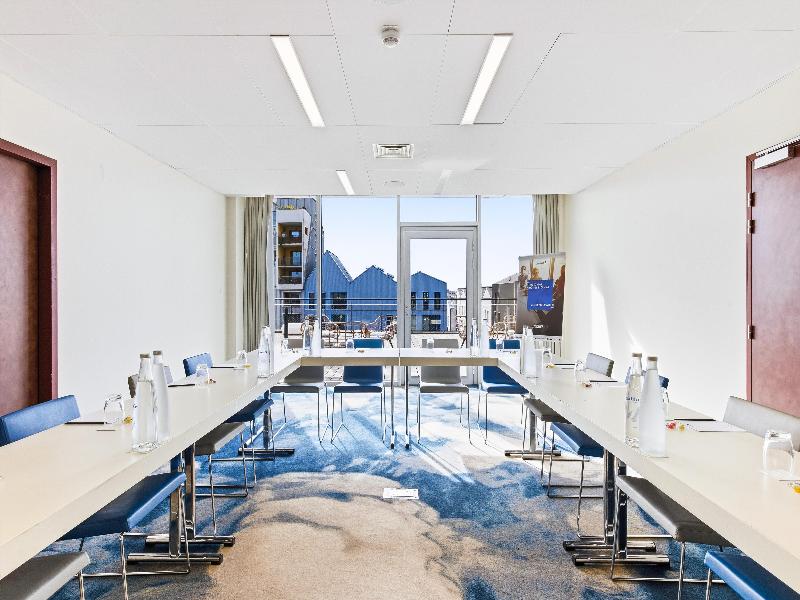 Radisson Blu Hotel Bordeaux image