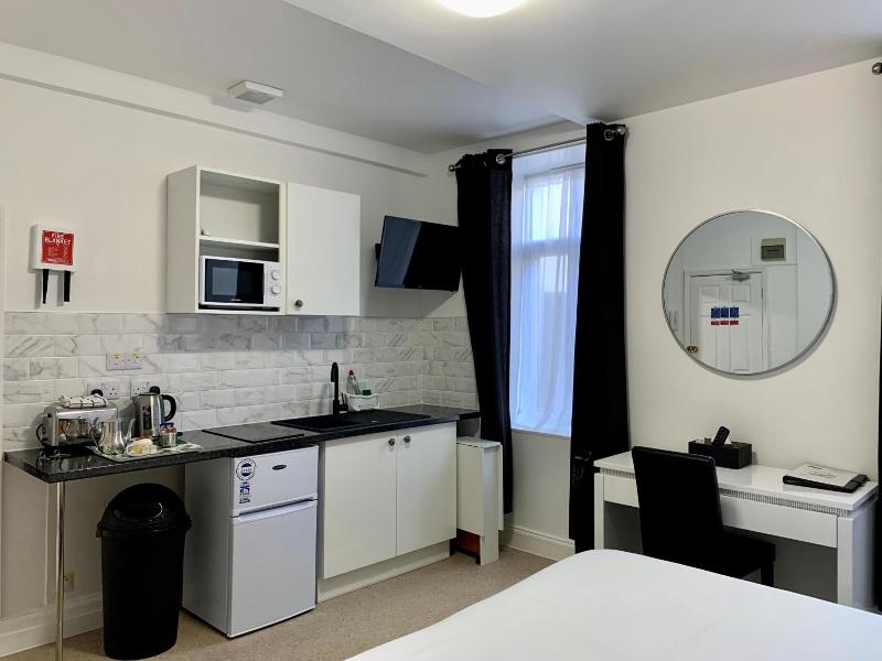 Sarum Apart-Hotel image