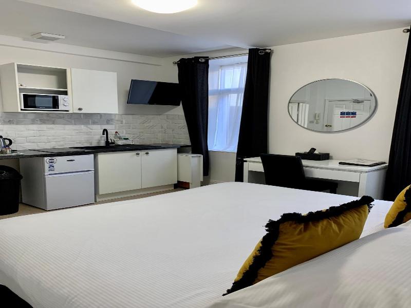 Sarum Apart-Hotel image