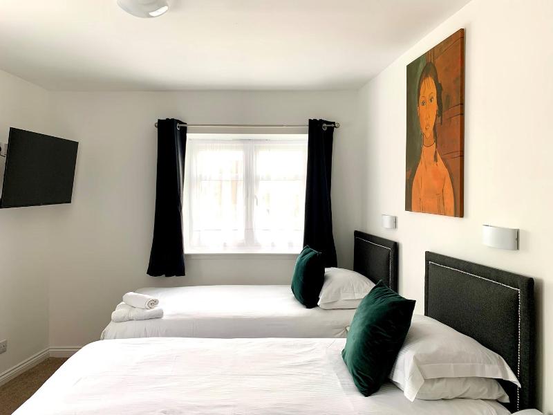 Sarum Apart-Hotel image