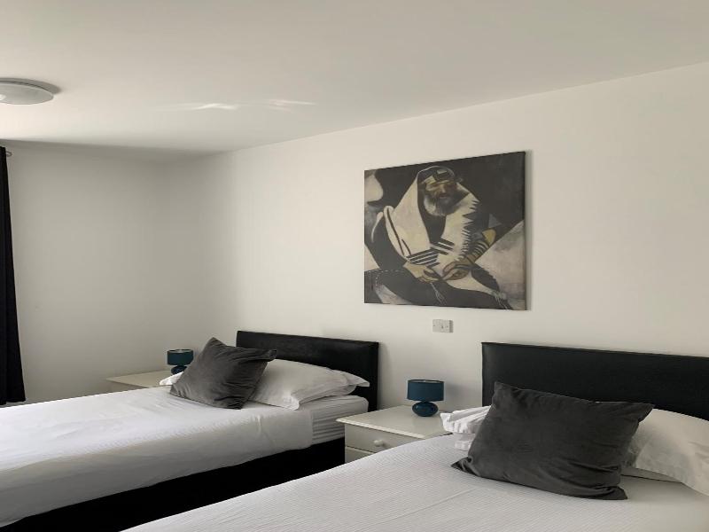 Sarum Apart-Hotel image