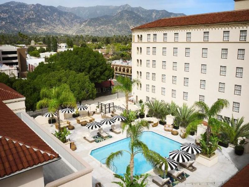Pasadena Hotel & Pool image