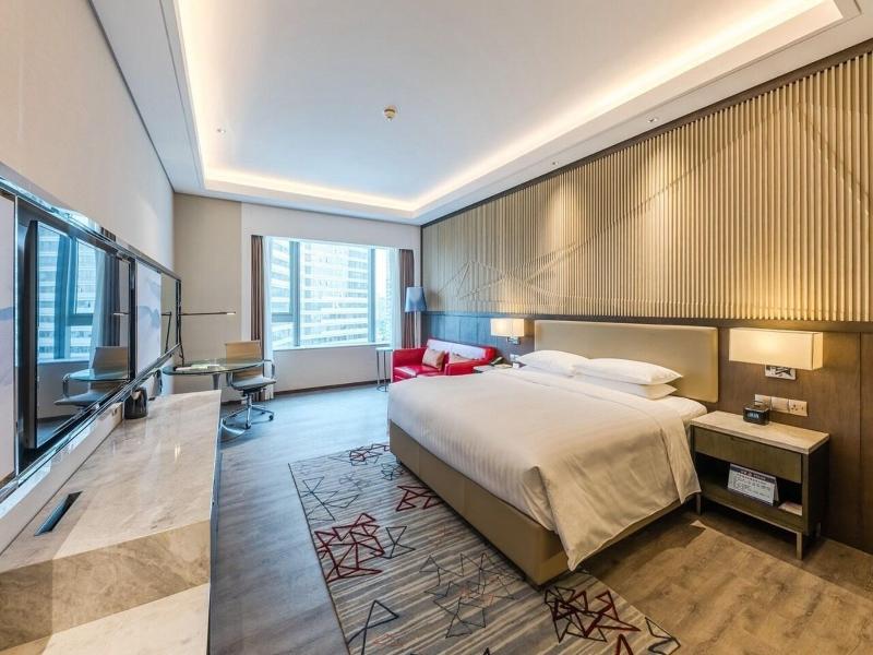 DOUBLE CITY VIEW KING BED