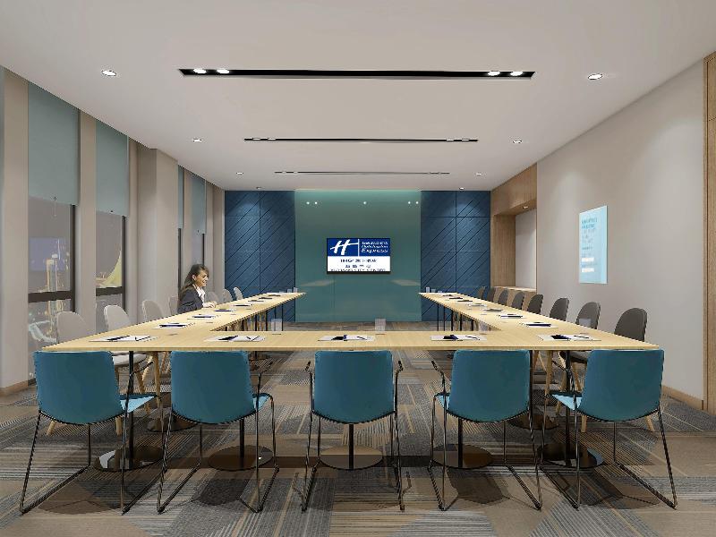 Holiday Inn Express Xichang City Center image