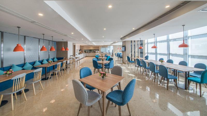 Holiday Inn Express Xichang City Center image 2