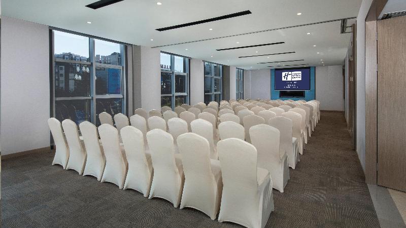 Holiday Inn Express Xichang City Center image