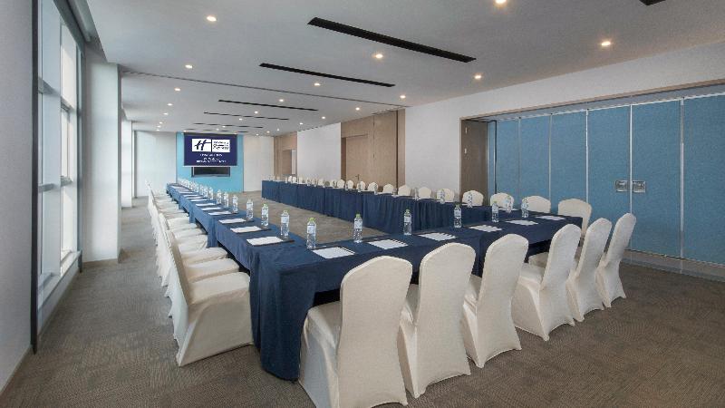 Holiday Inn Express Xichang City Center image