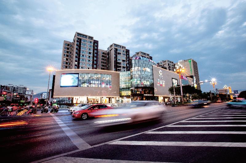 Holiday Inn Express Xichang City Center image