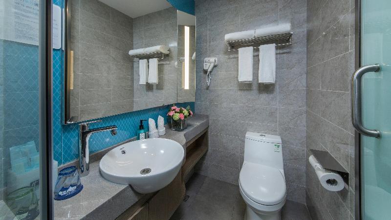 Holiday Inn Express Xichang City Center image