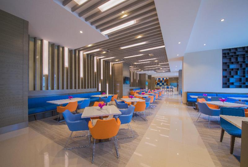 Holiday Inn Express Guian Yungu image 2