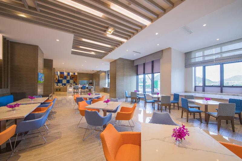 Holiday Inn Express Guian Yungu image 9
