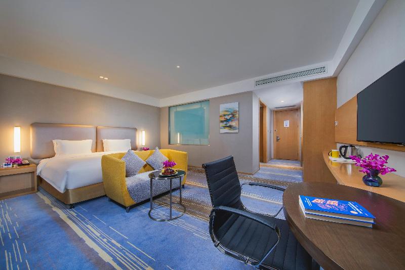 Holiday Inn Express Guian Yungu image