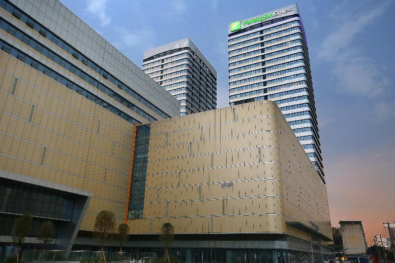 Holiday Inn Express Chengdu North Railway Station