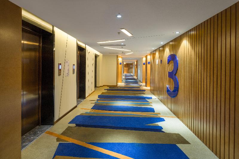 Holiday Inn Express Daocheng Yading image