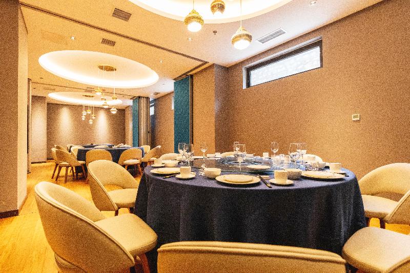 Holiday Inn Express Daocheng Yading image 4