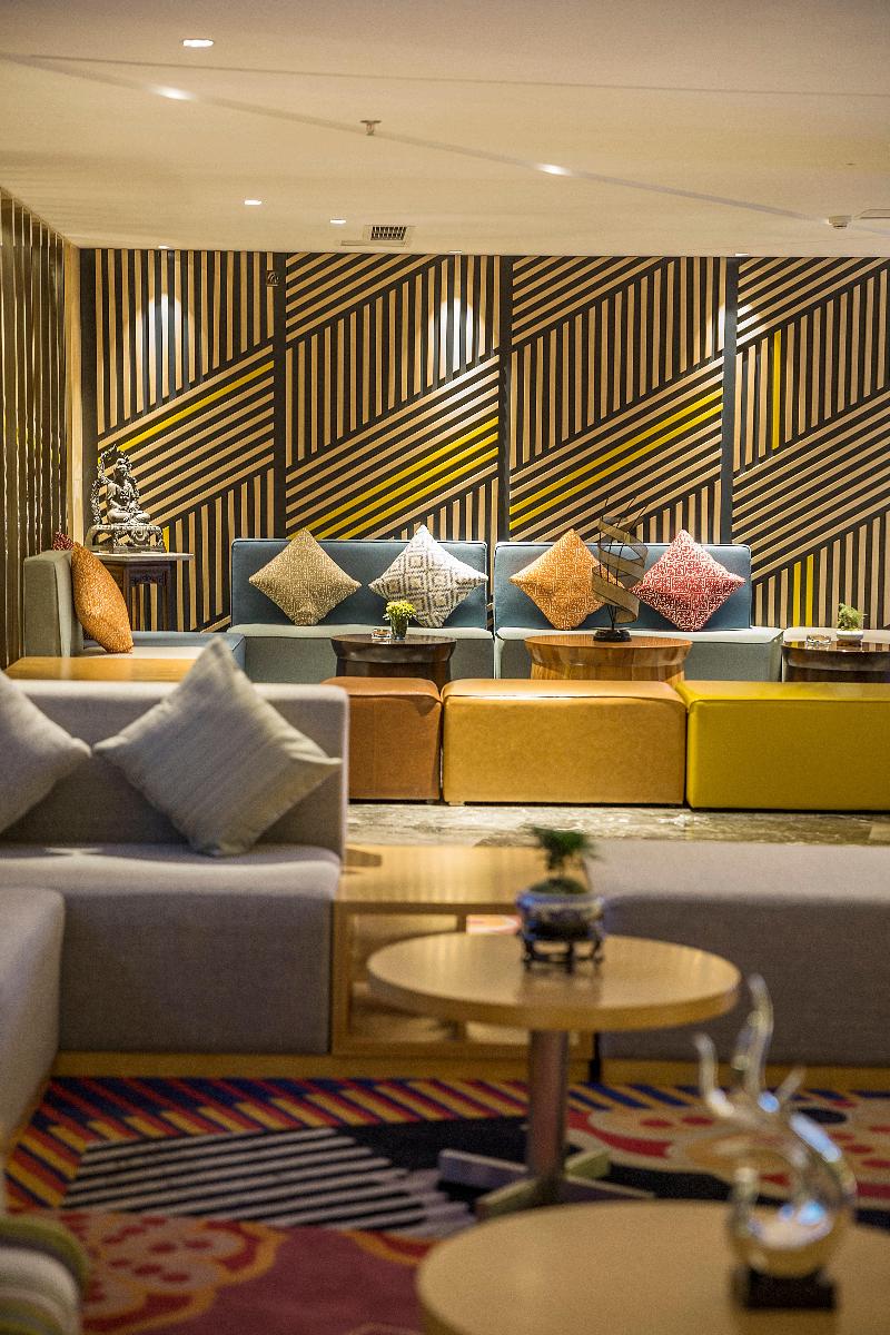 Holiday Inn Express Daocheng Yading image