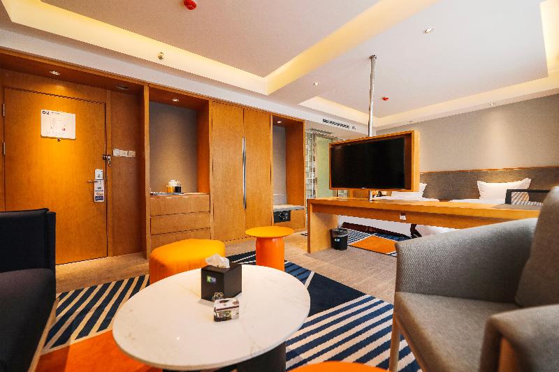 Holiday Inn Express Daocheng Yading image