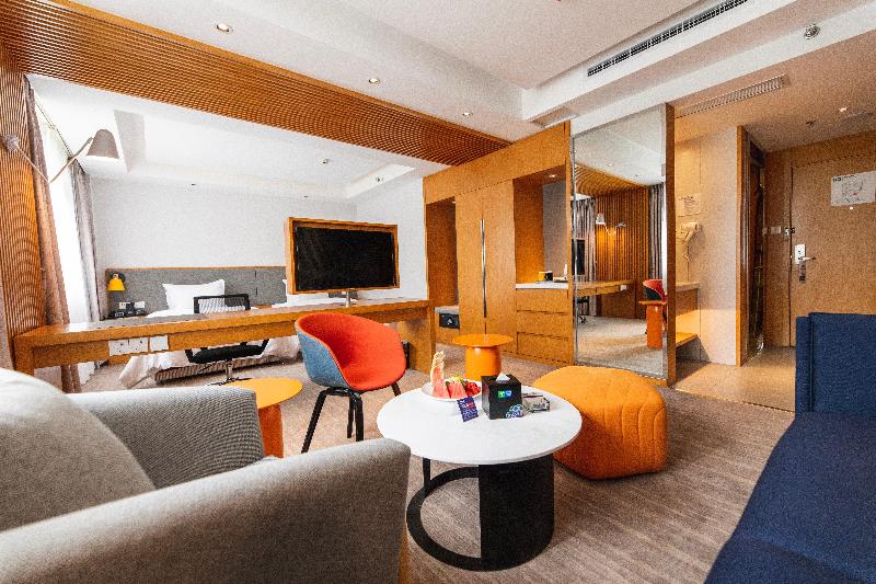 Holiday Inn Express Daocheng Yading image