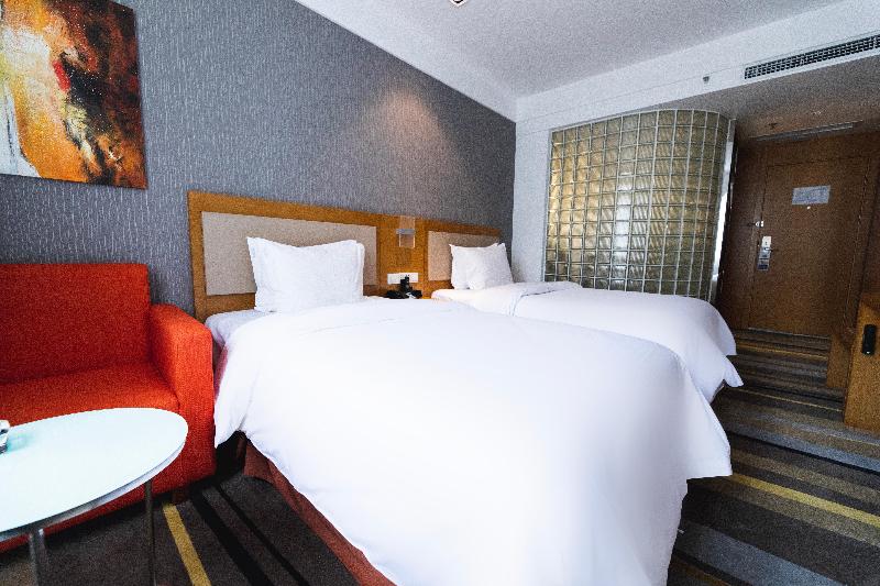 Holiday Inn Express Daocheng Yading image 7