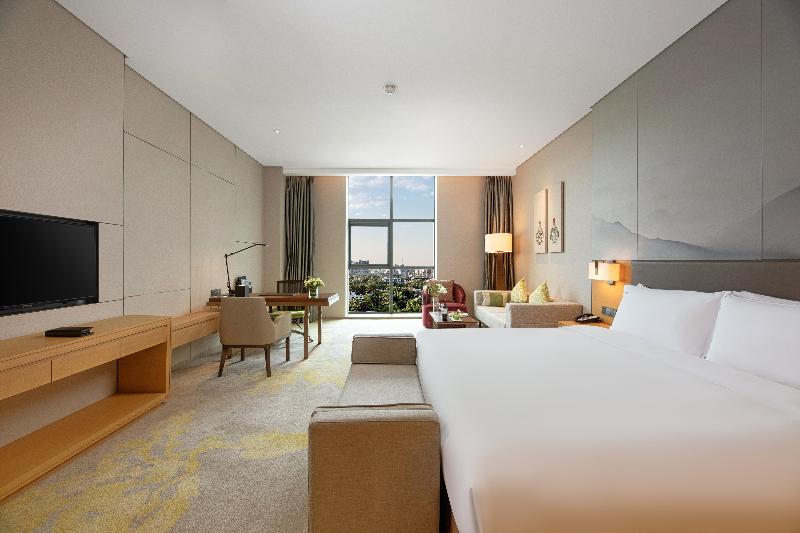 Holiday Inn Baoji Central image