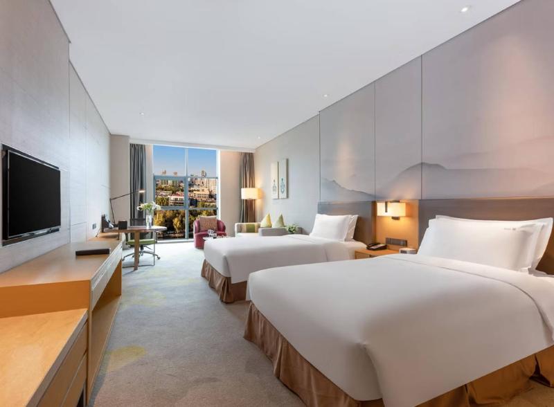 Holiday Inn Baoji Central image