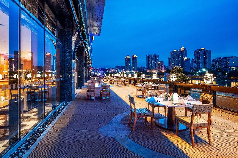 Holiday Inn Neijiang Riverside image