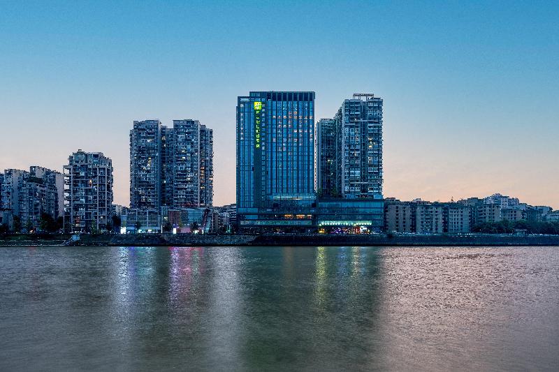 Holiday Inn Neijiang Riverside image