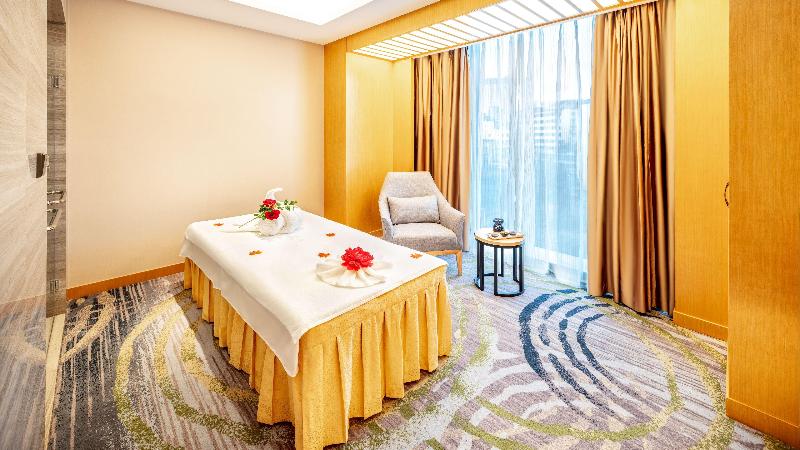 Holiday Inn Neijiang Riverside image
