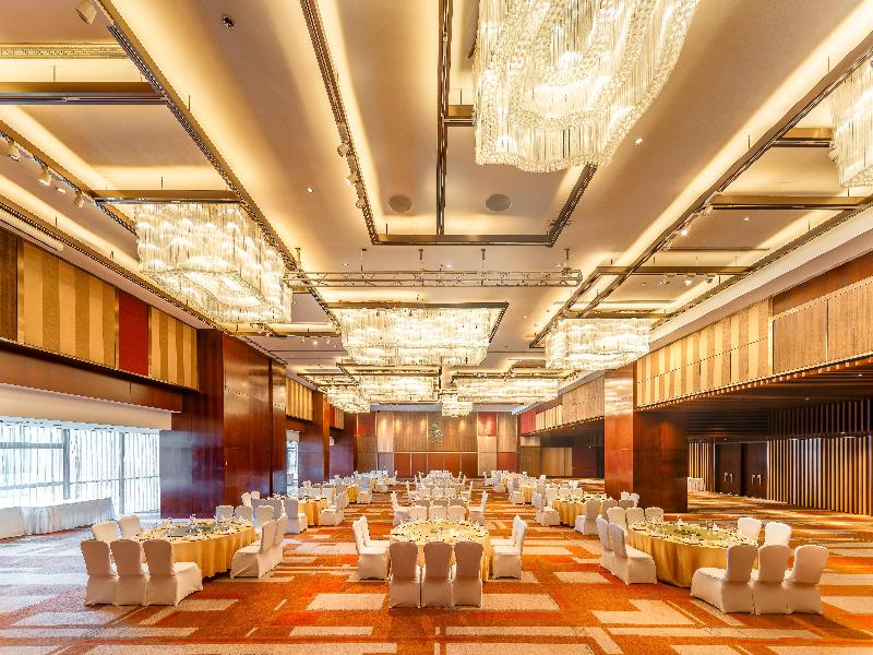 Holiday Inn Neijiang Riverside image