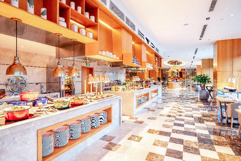 Holiday Inn Neijiang Riverside image