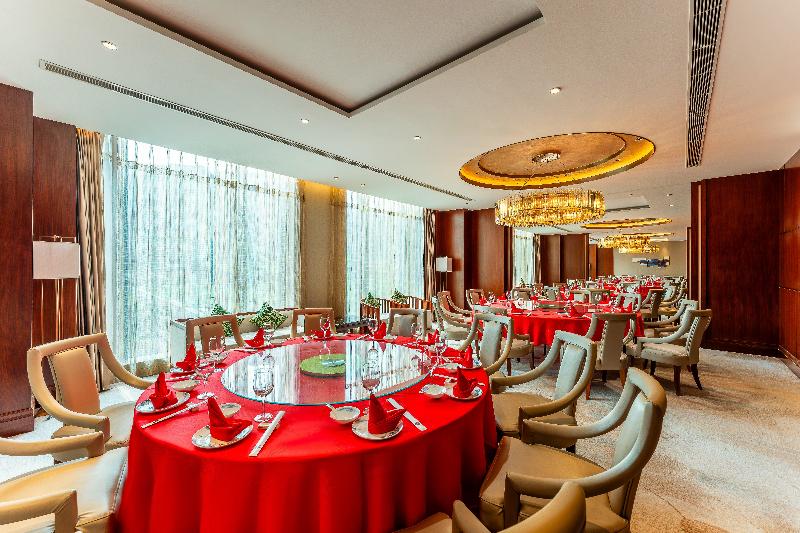 Holiday Inn Neijiang Riverside image