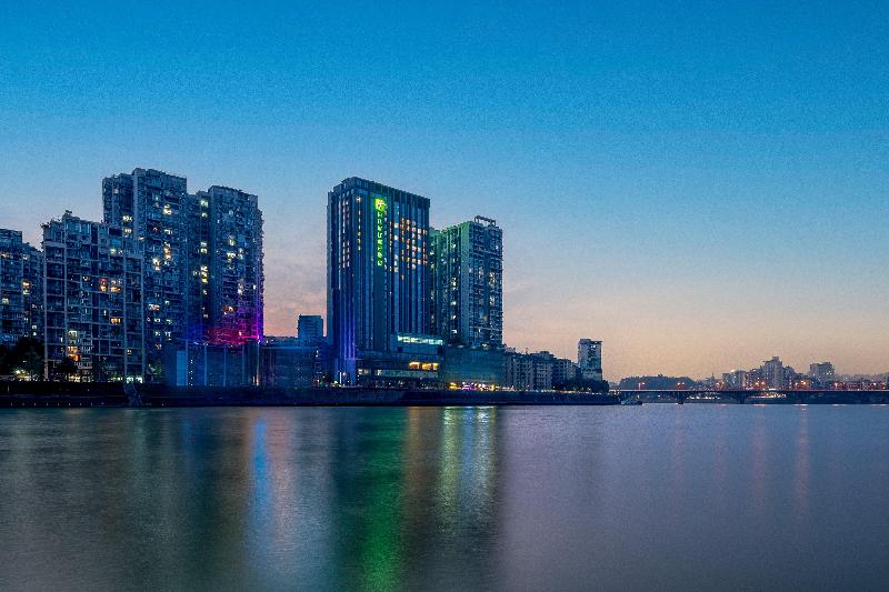 Holiday Inn Neijiang Riverside image