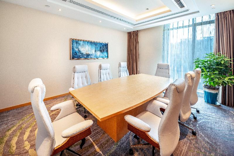 Holiday Inn Neijiang Riverside image