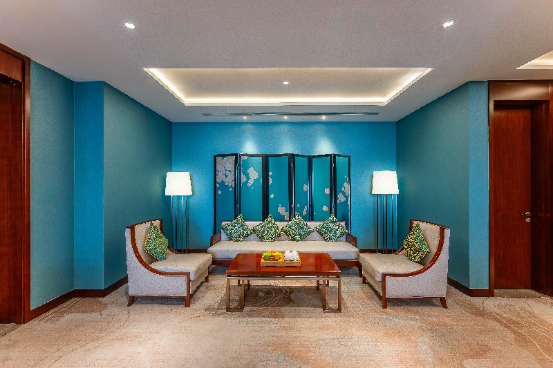 Holiday Inn Neijiang Riverside image