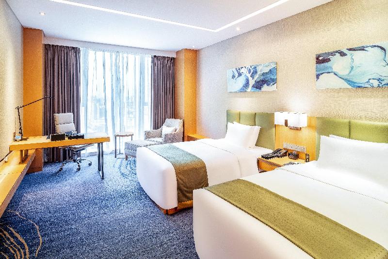 Holiday Inn Neijiang Riverside image
