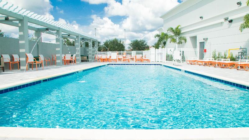 Holiday Inn & Suites Orlando I-Drive Theme Parks image
