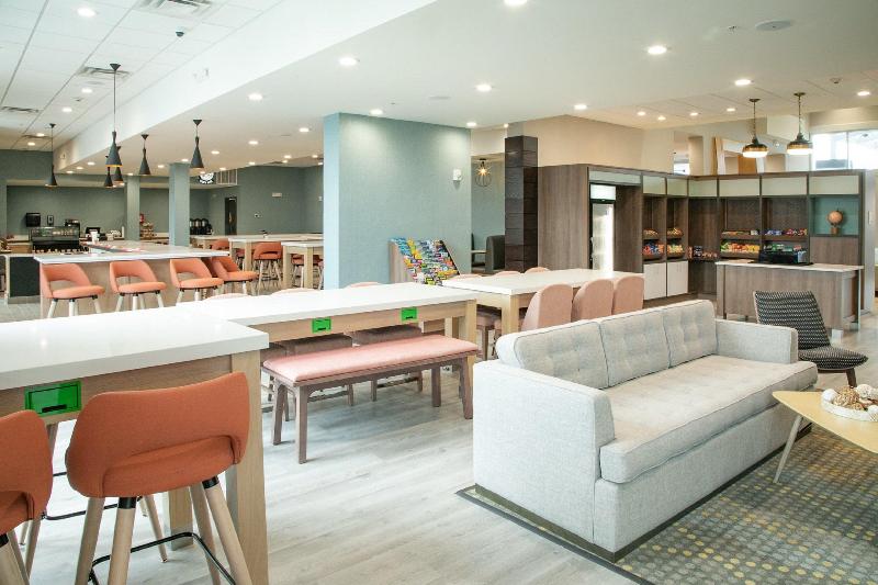 Holiday Inn & Suites Orlando I-Drive Theme Parks image