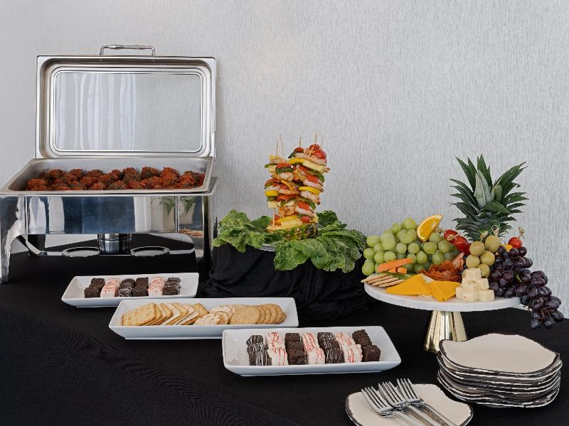 Holiday Inn & Suites Orlando I-Drive Theme Parks image
