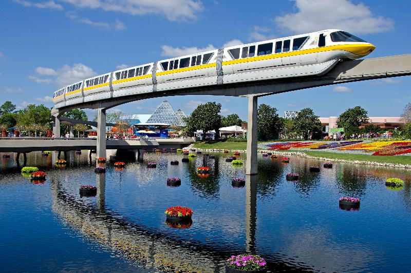 Holiday Inn & Suites Orlando I-Drive Theme Parks image