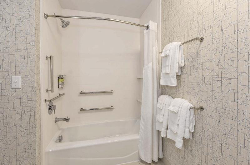 Holiday Inn Express Jersey City - Holland Tunnel image