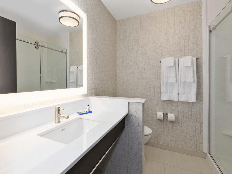 Holiday Inn Express Jersey City - Holland Tunnel image