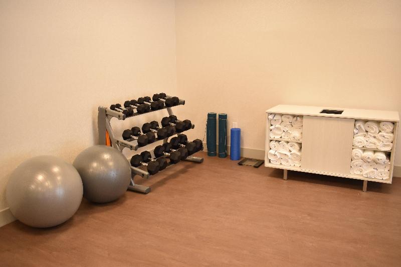 Holiday Inn Express & Suites Boston South-Randolph image