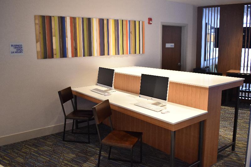 Holiday Inn Express & Suites Boston South-Randolph image