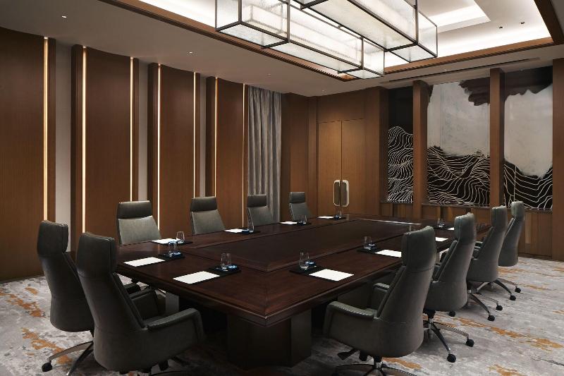 Sheraton Yunfu Xinxing Hotel image