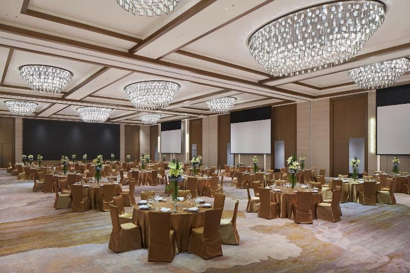Sheraton Yunfu Xinxing Hotel image