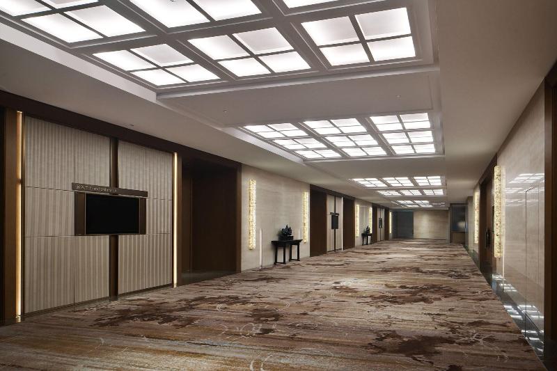 Sheraton Yunfu Xinxing Hotel image