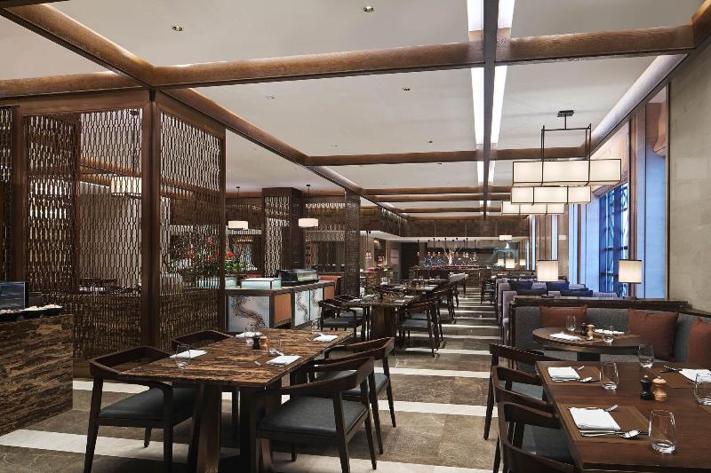 Sheraton Yunfu Xinxing Hotel image
