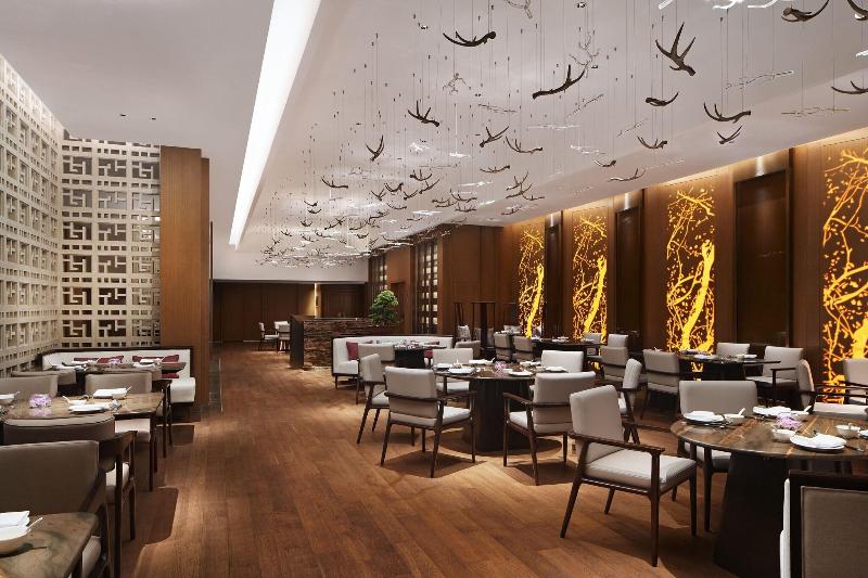 Sheraton Yunfu Xinxing Hotel image
